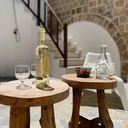 Charming Old Town House & Peaceful Patio * Rhodes City
